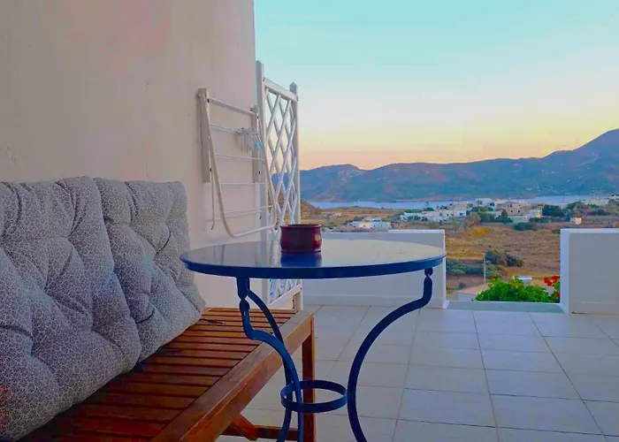 Georgia Rooms Milos