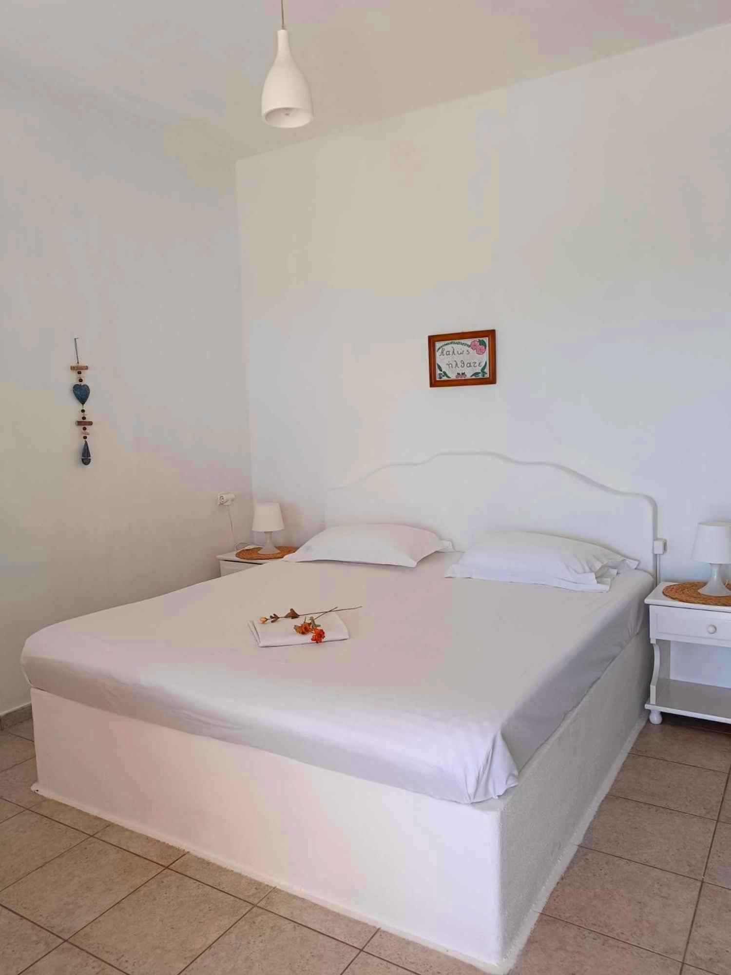 Guest house Georgia Milos *